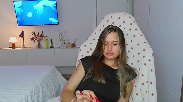 Snapshot of Submissive_love chatting on October 16, 2025, 8:06 pm Submissive love online show from October 16, 2025, 8:06 pm