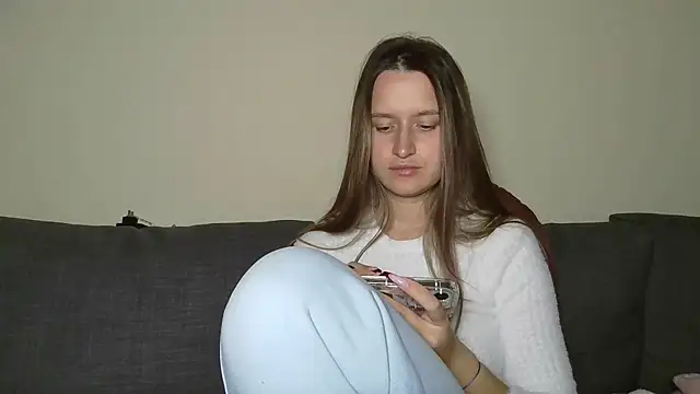 Snapshot of Submissive_love chatting on February 15, 2025, 10:42 pm Submissive love online show from February 15, 2025, 10:42 pm