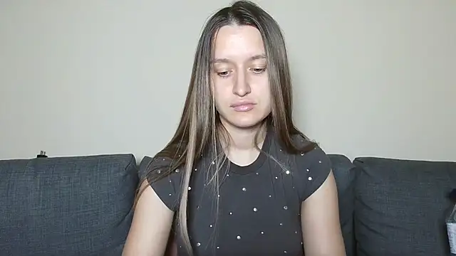 Snapshot of Submissive_love chatting on February 24, 2025, 5:20 pm Submissive love online show from February 24, 2025, 5:20 pm