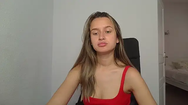 Snapshot of Submissive_love chatting on October 3, 2025, 1:23 pm Submissive love online show from October 3, 2025, 1:23 pm