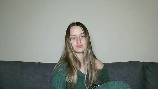 Snapshot of Submissive_love chatting on March 21, 2025, 8:50 pm Submissive love online show from March 21, 2025, 8:50 pm