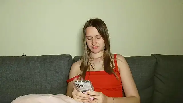 Snapshot of Submissive_love chatting on February 27, 2025, 12:03 am Submissive love online show from February 27, 2025, 12:03 am