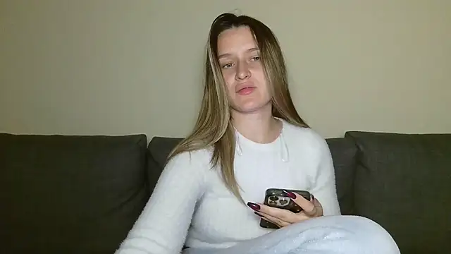 Snapshot of Submissive_love chatting on March 17, 2025, 9:13 pm Submissive love online show from March 17, 2025, 9:13 pm