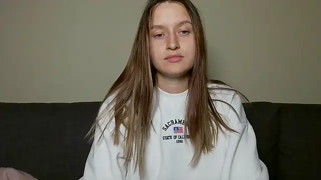 Snapshot of Submissive_love chatting on February 6, 2025, 10:32 pm Submissive love online show from February 6, 2025, 10:32 pm