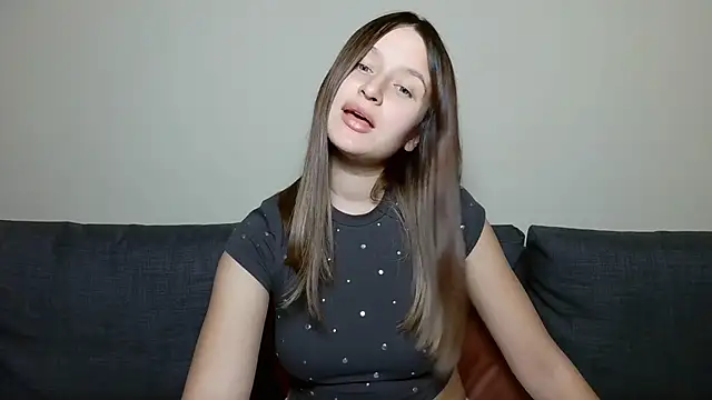 Snapshot of Submissive_love chatting on January 25, 2025, 8:21 pm Submissive love online show from January 25, 2025, 8:21 pm