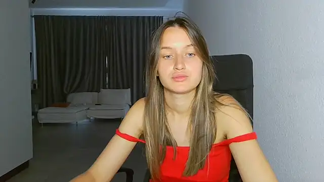 Snapshot of Submissive_love chatting on October 8, 2025, 2:29 pm Submissive love online show from October 8, 2025, 2:29 pm