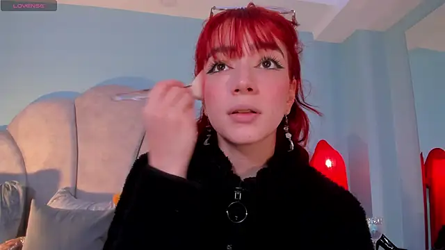 Snapshot of sweeet_peach chatting on October 8, 2025, 10:21 pm sweeet peach online show from October 8, 2025, 10:21 pm