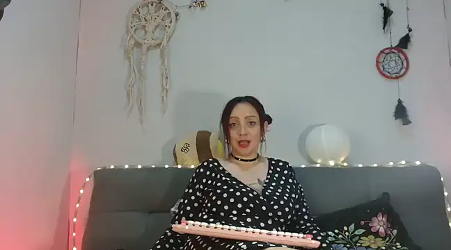 catalinamommyx online show from February 20, 2025, 9:55 am