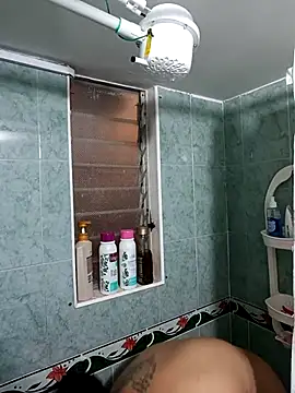 Snapshot of Bonny_Klote chatting on September 17, 2025, 3:14 pm Bonny Klote online show from September 17, 2025, 3:14 pm