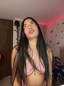 Snapshot of lina_pink chatting on March 13, 2025, 12:27 am lina pink online show from March 13, 2025, 12:27 am