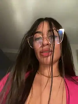 Snapshot of lina_pink chatting on February 11, 2025, 11:33 pm lina pink online show from February 11, 2025, 11:33 pm