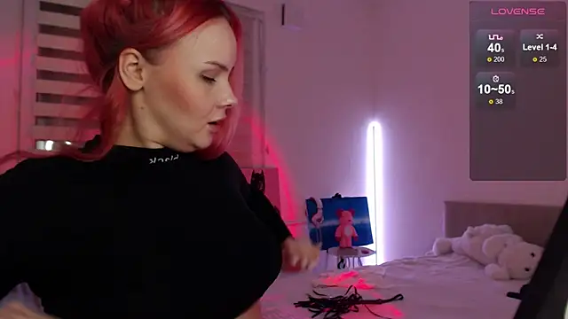 AliseLooo online show from February 26, 2025, 1:36 am