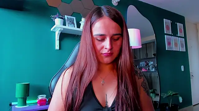 Snapshot of evy_orange1 chatting on May 15, 2026, 6:06 pm evy orange1 online show from May 15, 2026, 6:06 pm