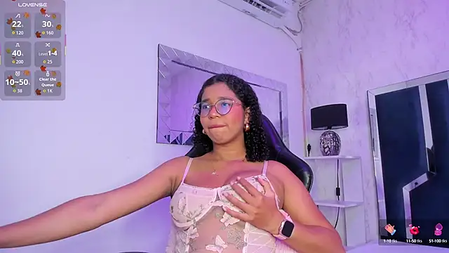 Snapshot of MilaHall_ chatting on September 18, 2025, 4:04 am MilaHall online show from September 18, 2025, 4:04 am