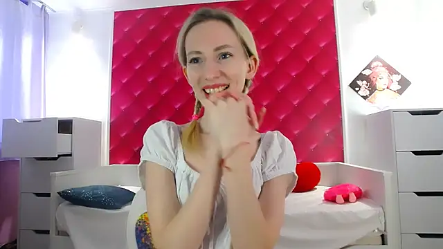 BarbieGoddess online show from December 28, 2024, 12:35 pm