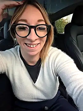 Snapshot of Giuliana_baby chatting on October 23, 2025, 4:05 pm Giuliana baby online show from October 23, 2025, 4:05 pm