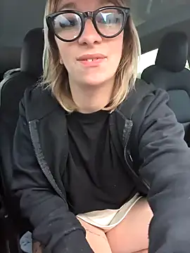 Snapshot of Giuliana_baby chatting on September 20, 2025, 7:24 am Giuliana baby online show from September 20, 2025, 7:24 am