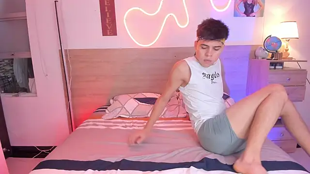 justinbiler online show from October 21, 2025, 1:43 pm