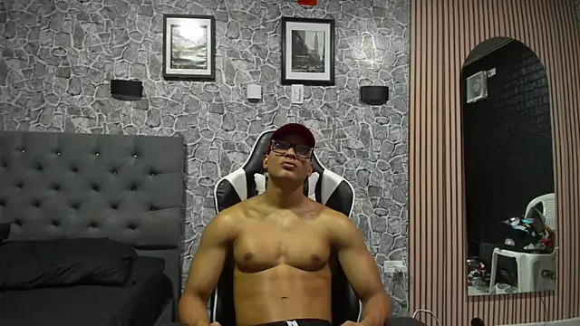 Snapshot of chriss_jones1 chatting on September 21, 2025, 10:15 pm chriss jones1 online show from September 21, 2025, 10:15 pm