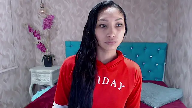 MadelineDoll online show from March 1, 2025, 10:02 am