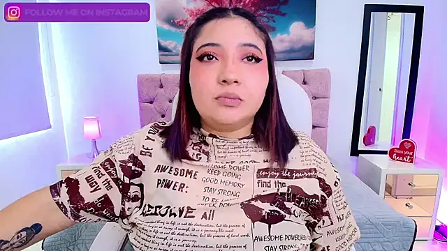 Emma monserrat online show from October 3, 2025, 7:37 pm