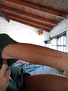 Snapshot of Viudanegraa chatting on October 8, 2025, 1:34 pm Viudanegraa online show from October 8, 2025, 1:34 pm