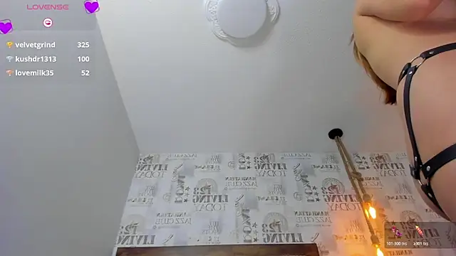 Snapshot of LUCYAMARS1 chatting on October 18, 2025, 3:58 pm LUCYAMARS1 online show from October 18, 2025, 3:58 pm