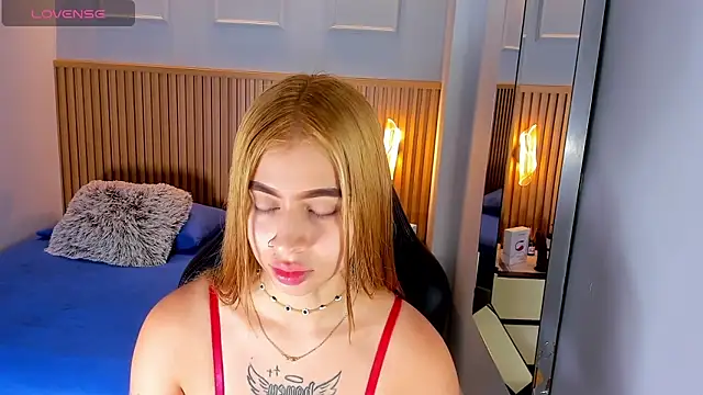 Snapshot of LUCYAMARS1 chatting on October 22, 2025, 12:26 pm LUCYAMARS1 online show from October 22, 2025, 12:26 pm