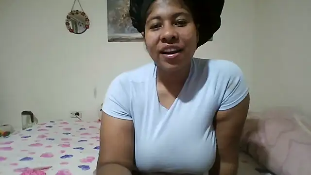 Ivon-09 online show from May 25, 2026, 12:04 pm