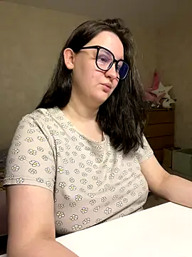 Snapshot of hungry1bunny chatting on October 8, 2025, 8:53 pm hungry1bunny online show from October 8, 2025, 8:53 pm