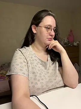 hungry1bunny online show from February 2, 2026, 9:36 pm