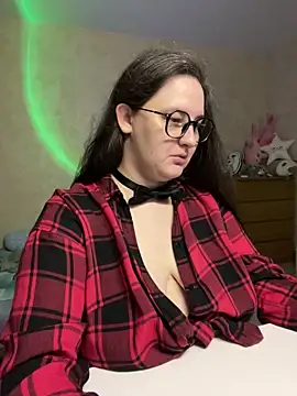 Snapshot of hungry1bunny chatting on February 25, 2025, 6:01 pm hungry1bunny online show from February 25, 2025, 6:01 pm