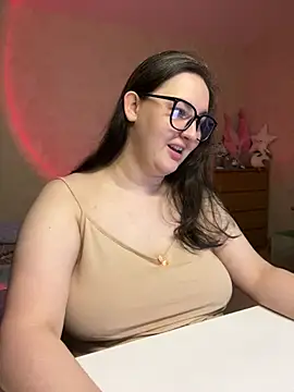 Snapshot of hungry1bunny chatting on March 3, 2025, 4:26 pm hungry1bunny online show from March 3, 2025, 4:26 pm