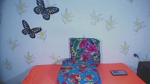 Snapshot of SammyBichota chatting on February 19, 2025, 12:25 am SammyBichota online show from February 19, 2025, 12:25 am