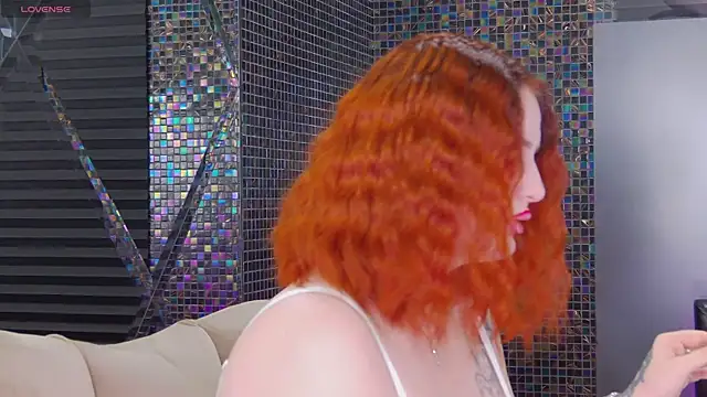 Snapshot of AnnaRichmond chatting on September 27, 2025, 4:18 am AnnaRichmond online show from September 27, 2025, 4:18 am