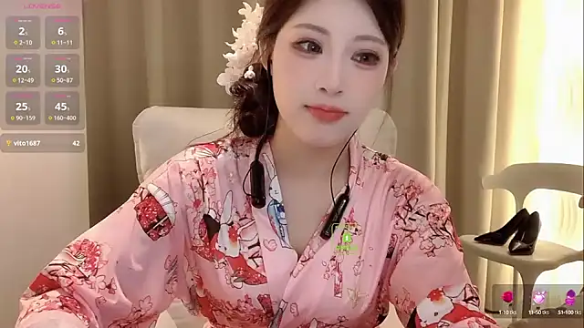 Snapshot of zhuzhu-520- chatting on October 6, 2025, 4:30 pm zhuzhu-520- online show from October 6, 2025, 4:30 pm