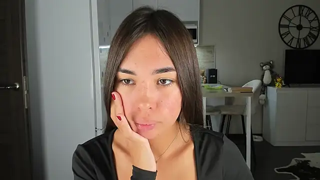 nilliluv online show from October 7, 2025, 9:16 pm