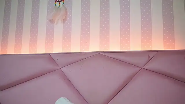 Snapshot of SabrinaHope chatting on March 6, 2025, 3:13 am SabrinaHope online show from March 6, 2025, 3:13 am