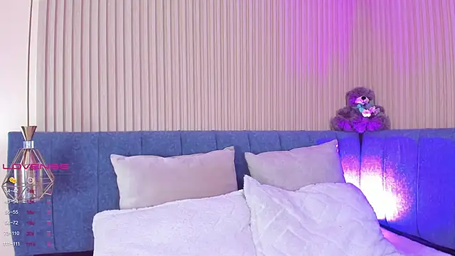 kathecute   online show from February 26, 2025, 2:08 am