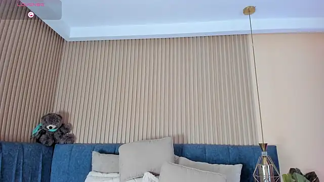 kathecute   online show from March 28, 2026, 1:39 am