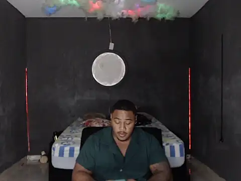 Snapshot of Danny_wolf chatting on January 15, 2026, 5:11 am Danny wolf online show from January 15, 2026, 5:11 am