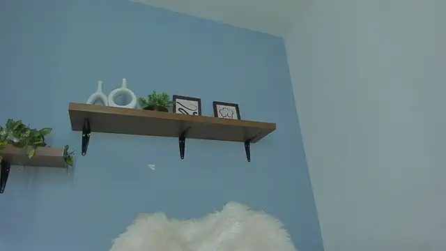 Snapshot of annawelk_ chatting on September 24, 2025, 12:44 pm annawelk  online show from September 24, 2025, 12:44 pm