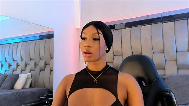 ChaynnaCooper online show from February 3, 2025, 11:53 am