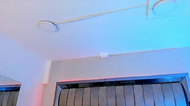 ChaynnaCooper online show from February 13, 2025, 12:11 pm