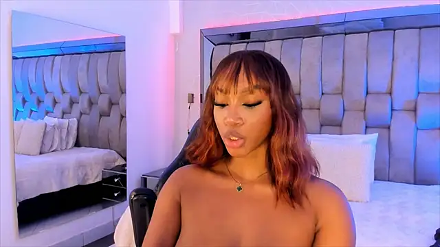 ChaynnaCooper online show from February 27, 2025, 6:20 pm