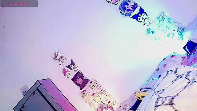 Snapshot of HELEM__S7 chatting on October 13, 2025, 1:12 pm HELEM  S7 online show from October 13, 2025, 1:12 pm