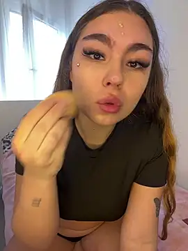 Snapshot of mint_melissaaa chatting on March 6, 2025, 12:09 pm mint melissaaa online show from March 6, 2025, 12:09 pm