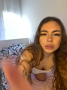 Snapshot of mint_melissaaa chatting on February 27, 2025, 12:34 pm mint melissaaa online show from February 27, 2025, 12:34 pm