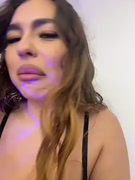 Snapshot of mint_melissaaa chatting on February 9, 2025, 6:26 pm mint melissaaa online show from February 9, 2025, 6:26 pm