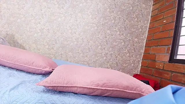 nicol f online show from October 17, 2025, 7:26 pm